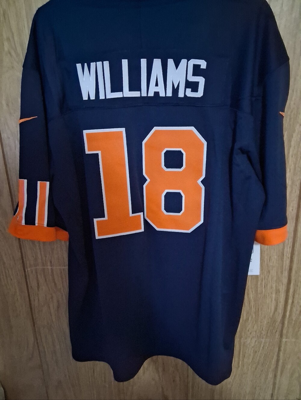 Mystery Sports Card With Caleb Williams Chicago Bears Fuse Rivalry Large Jersey